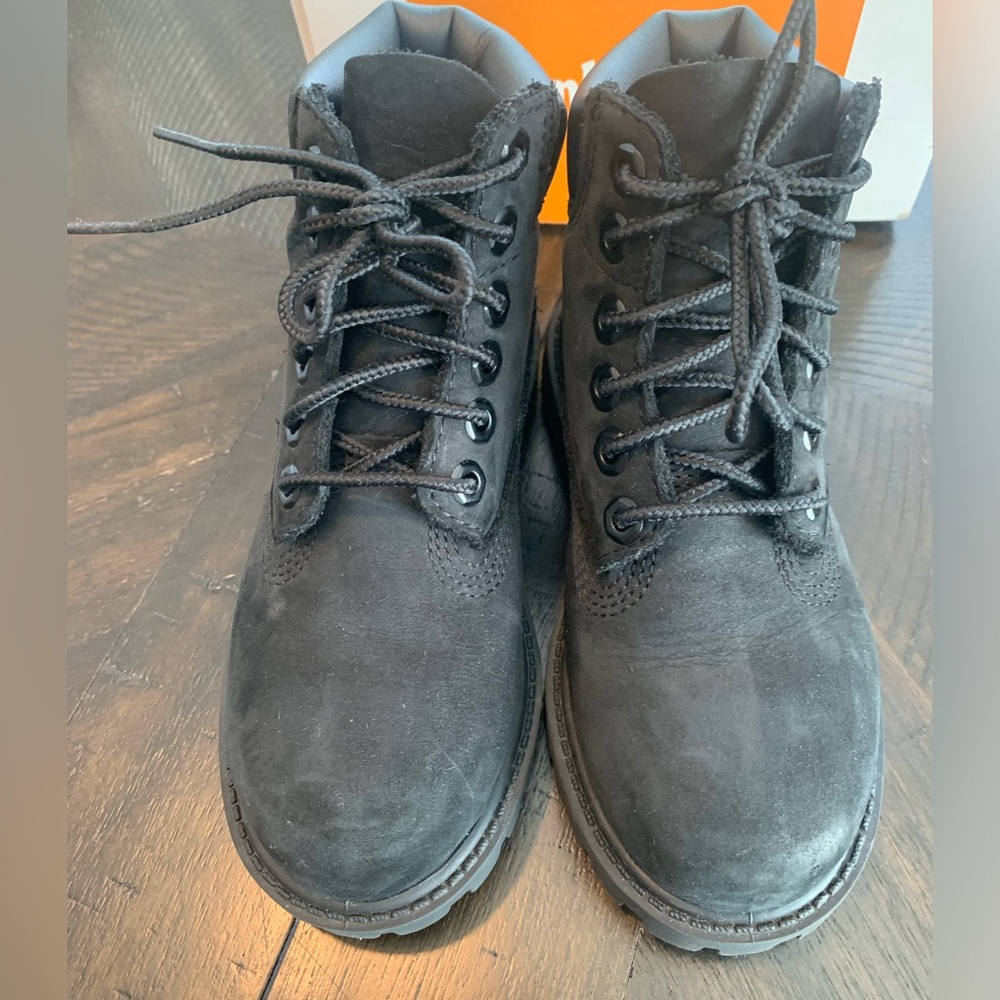 Timberland 6in Kids Black Waterproof Boots. Black Nubuck